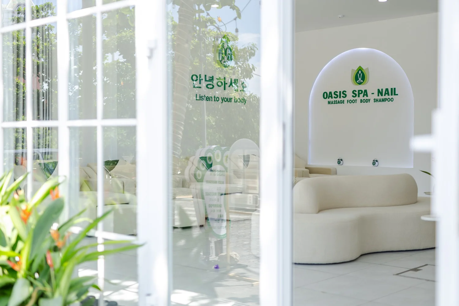 OASIS Spa Massage & Nail (Sunset Town Phu Quoc) 마사지 및 네일 스파 按摩和美甲