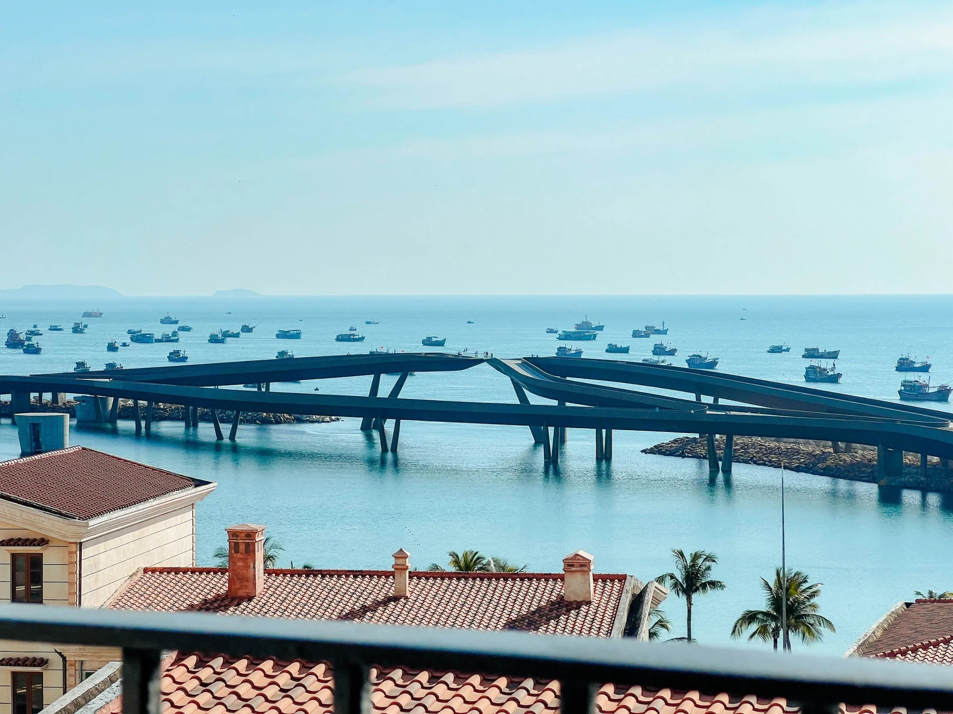 Sea Sunset Hotel Phú Quốc - Welcome to a mixing world of friends