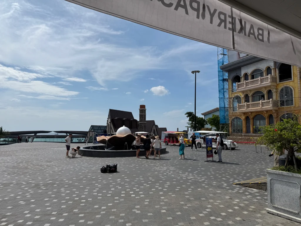 푸꾸옥 선셋타운 펄 스퀘어